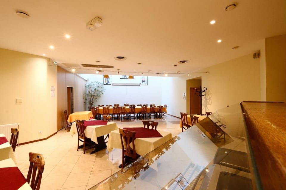 Meeting/conference room, Breakfast