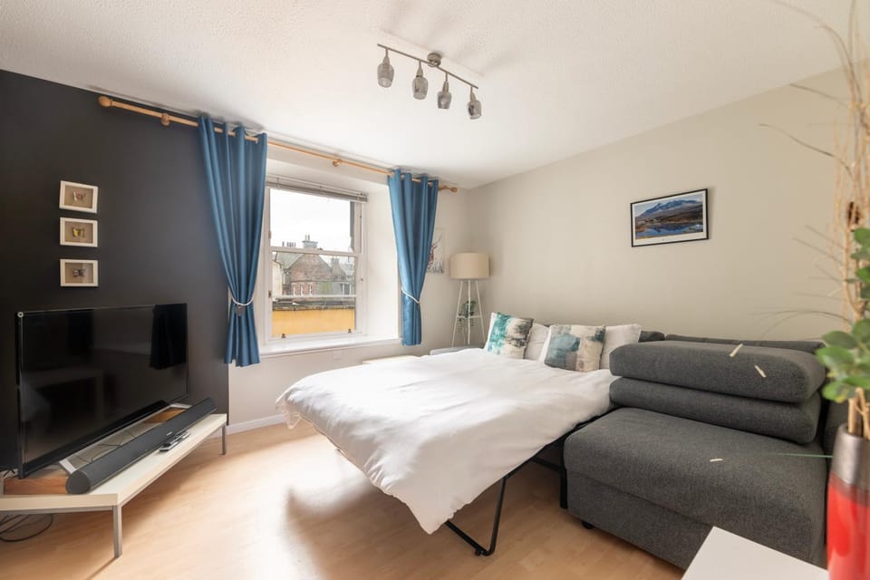 Lombard Hide Away Apartment in Inverness