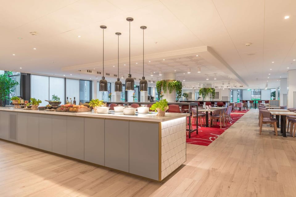 Restaurant/places to eat, On site, Buffet breakfast