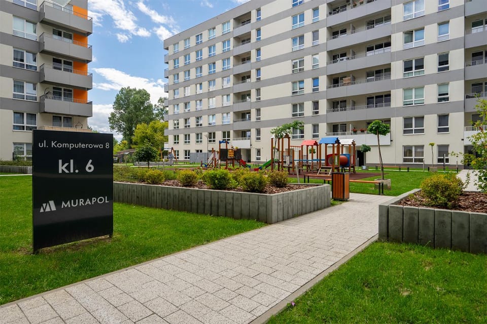 Property building, Neighbourhood