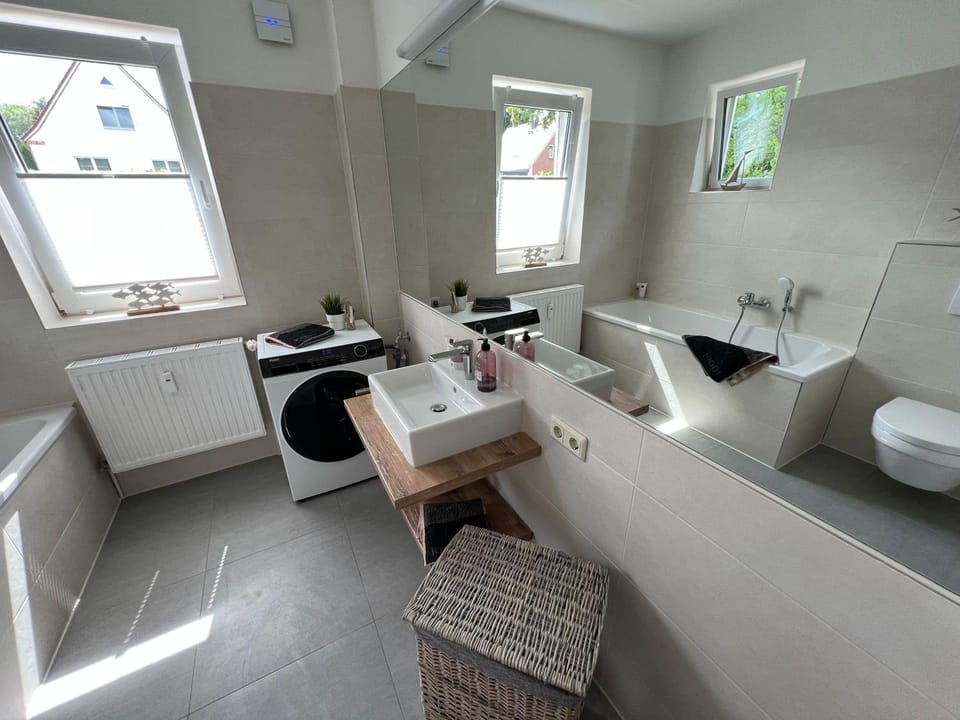 Toilet, Bathroom, Bath