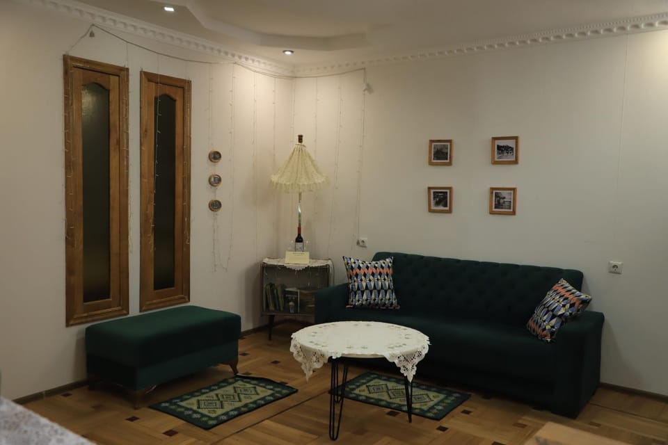 Property building, Seating area
