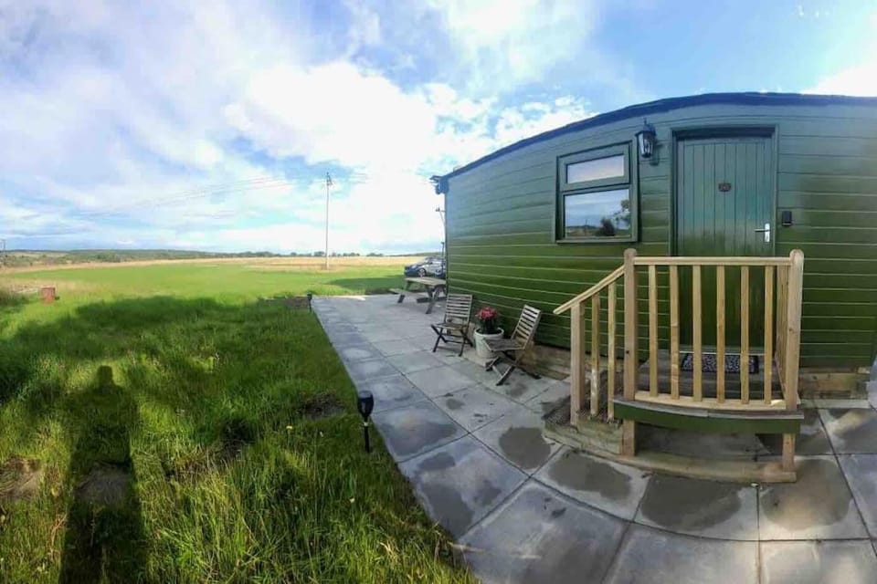 Property building, Patio, Natural landscape, View (from property/room), Balcony/Terrace, Garden view