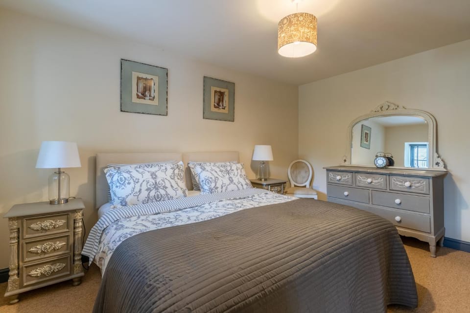 Bed, Bedroom, storage