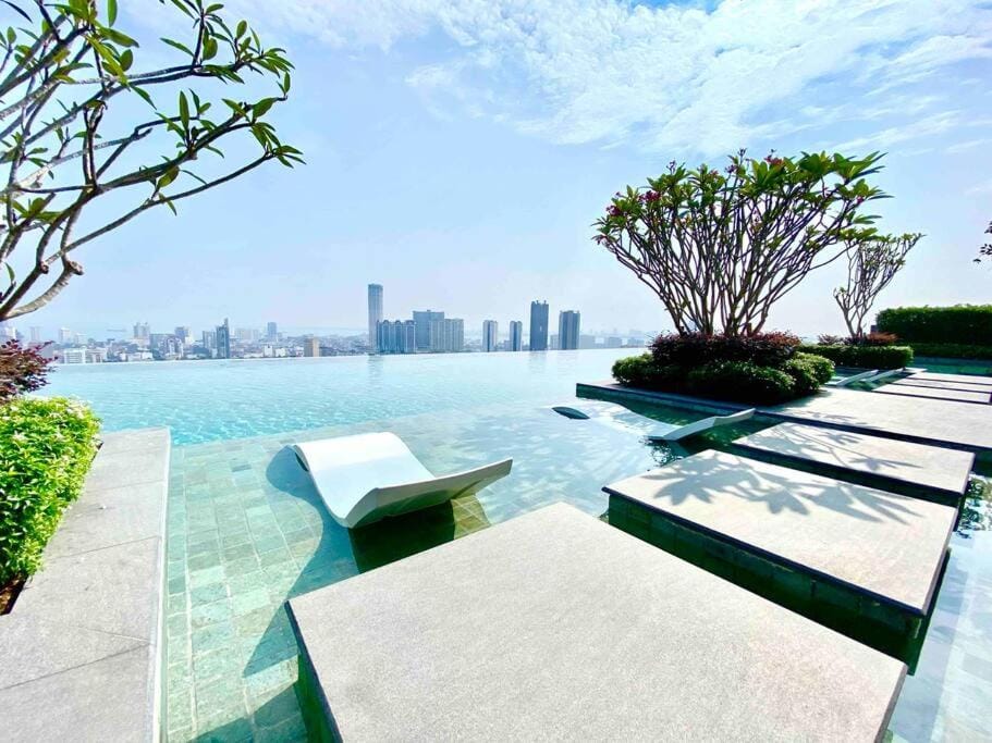 City view, Sea view, sunbed