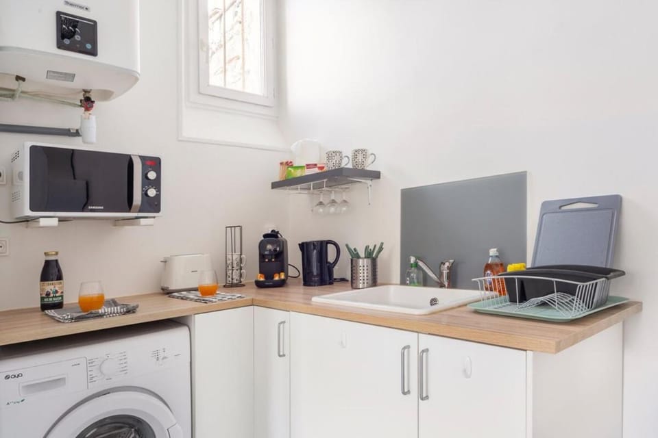 Coffee/tea facilities, Kitchen or kitchenette, minibar, toaster, washing machine