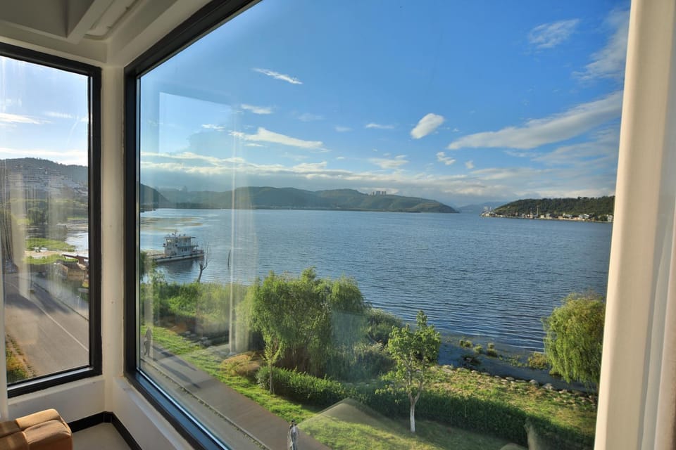 View (from property/room), Lake view