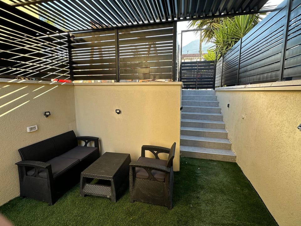 צימר על הנחל House in North District