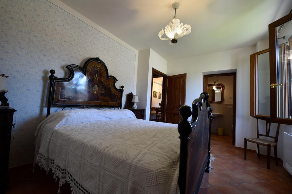 Uliveta Apartment in Tuscany