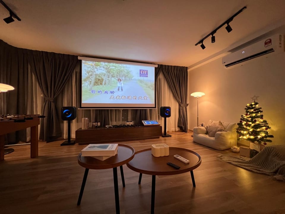 Karaoke, TV and multimedia, Living room, air conditioner