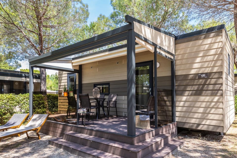 Property building, Patio