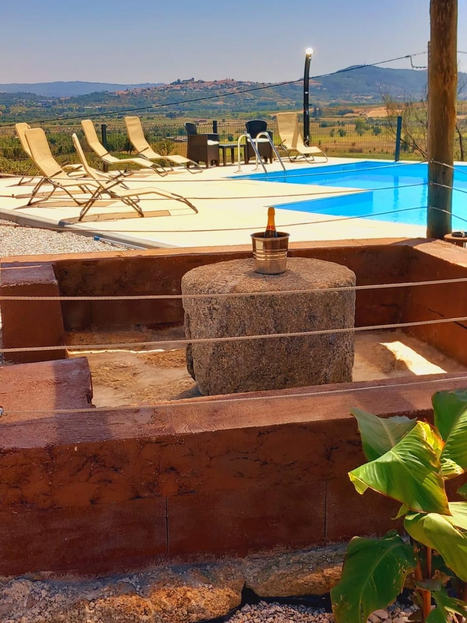 Day, Swimming pool