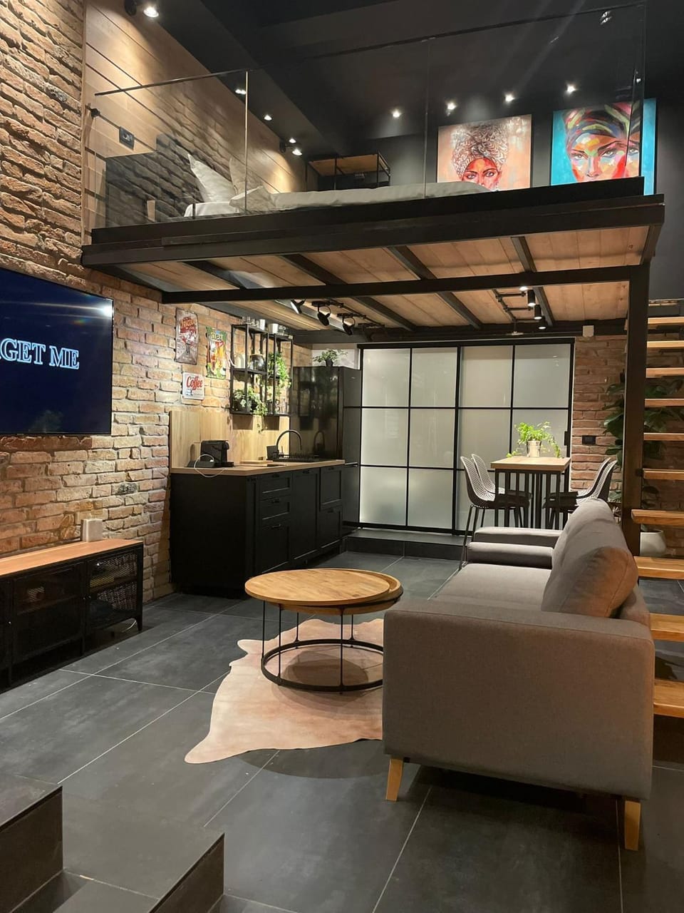 Living room, Seating area