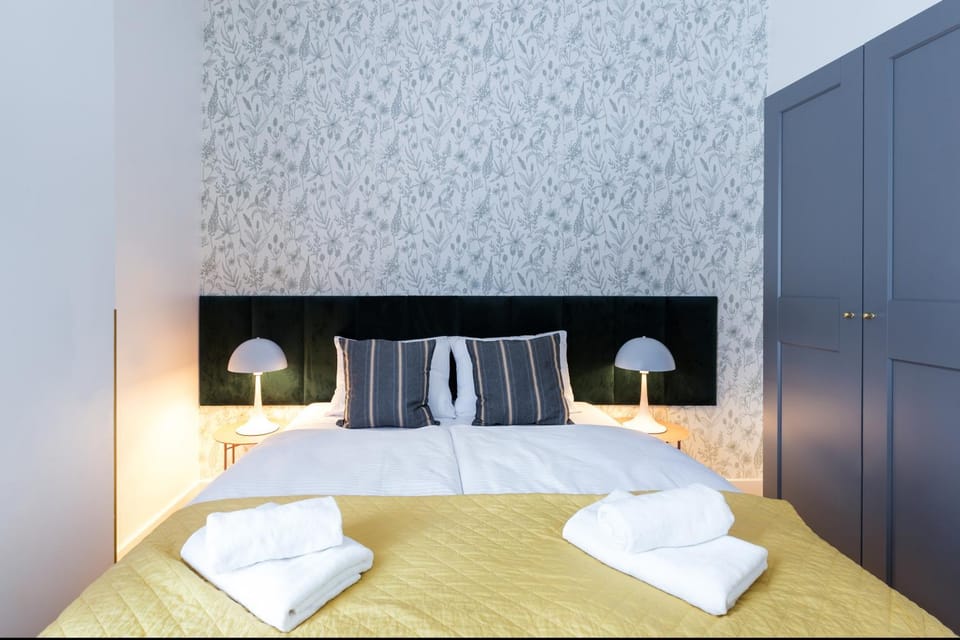 Bed, Photo of the whole room, Bedroom, towels, wardrobe