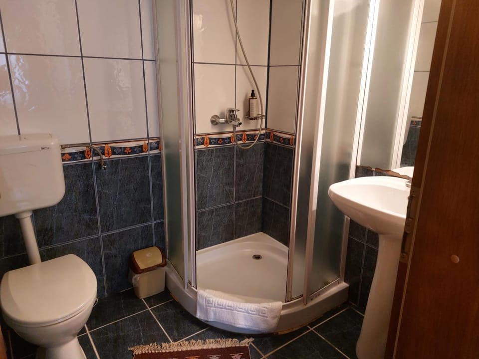 Bathroom, Public Bath