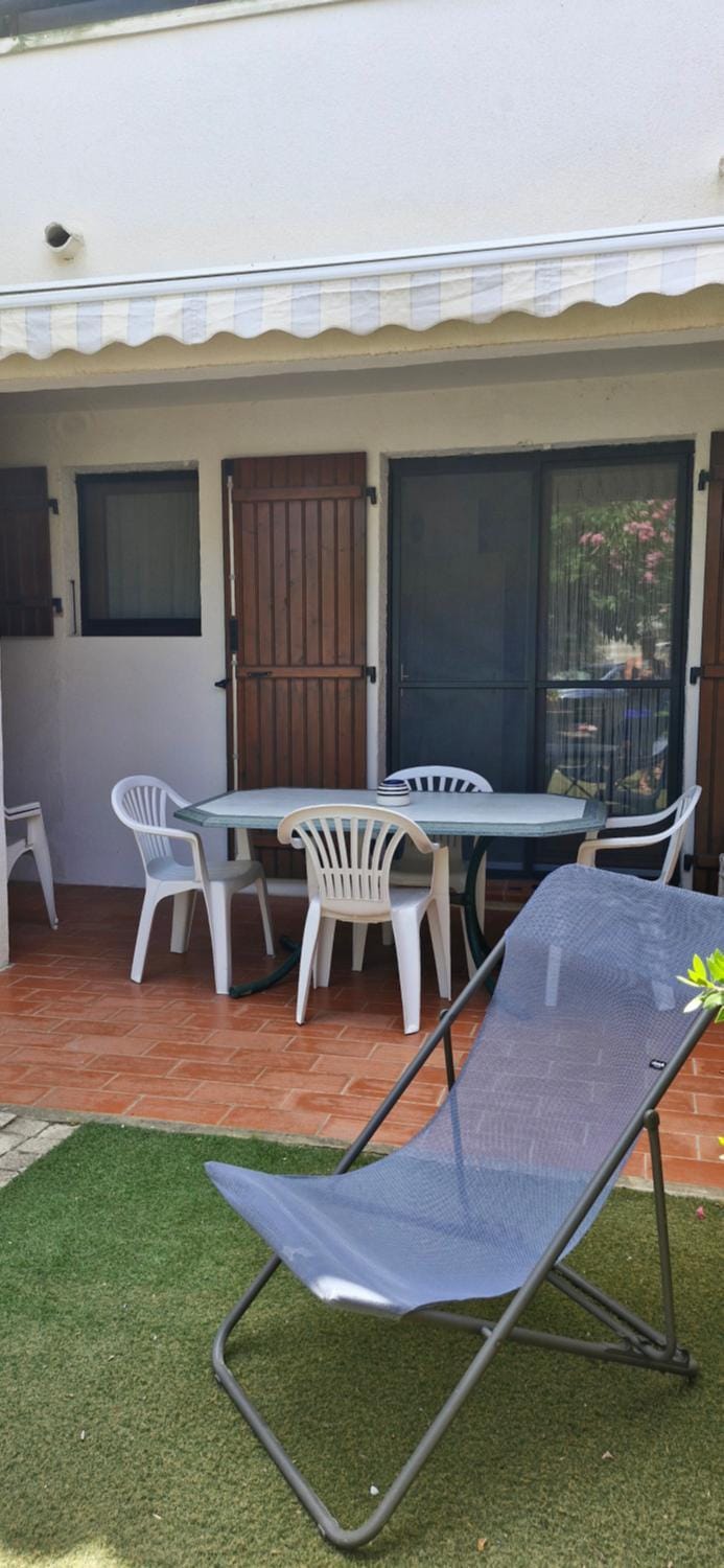 Petit appartement aux Stes Maries de la Mer Apartment in Saintes-Maries-de-la-Mer