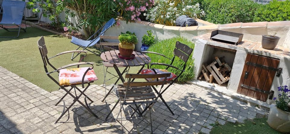 Petit appartement aux Stes Maries de la Mer Apartment in Saintes-Maries-de-la-Mer