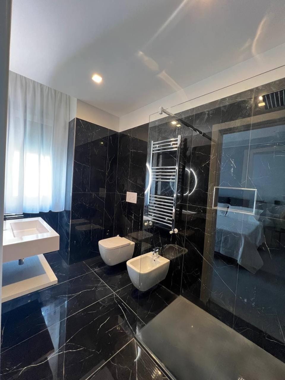 CUORE - LUXURY ROOMS Bed and Breakfast in Pescara