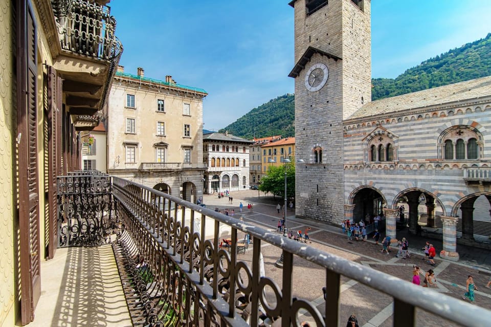 Property building, Nearby landmark, Day, Natural landscape, Landmark view, Mountain view