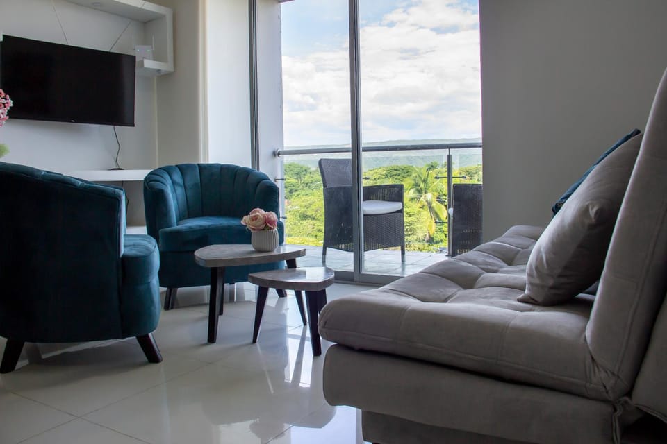 Communal lounge/ TV room, TV and multimedia, Balcony/Terrace, Living room