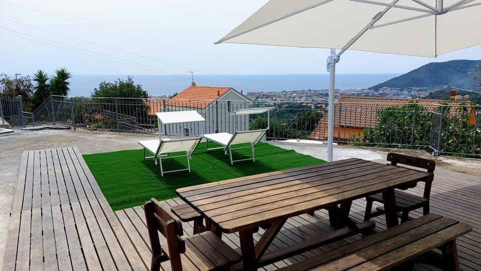 Balcony/Terrace, Balcony/Terrace