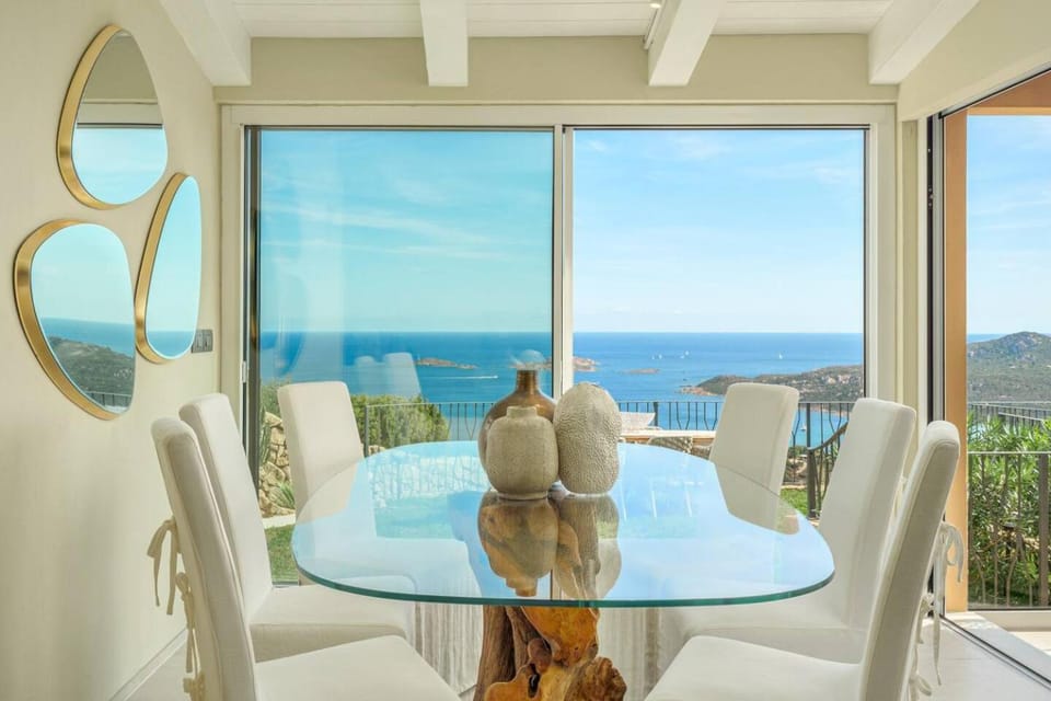 Living room, Sea view