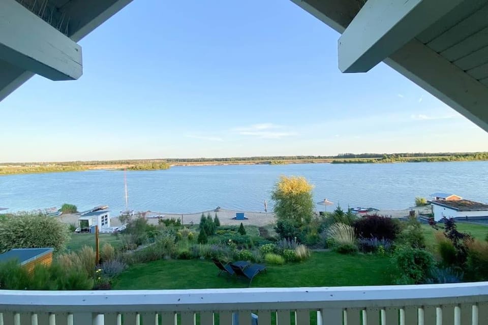 View (from property/room), Balcony/Terrace, Lake view