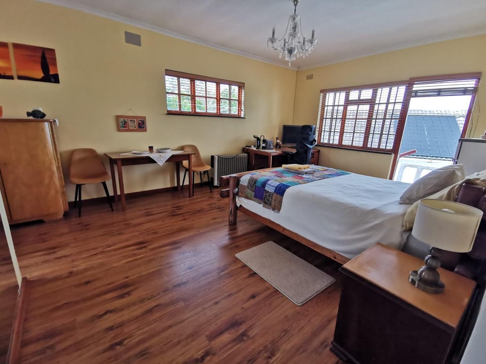 Somerset Grace Double en-suit Bed and Breakfast in Cape Town