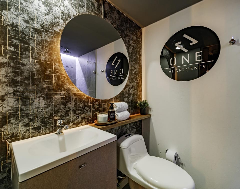 Toilet, Bathroom