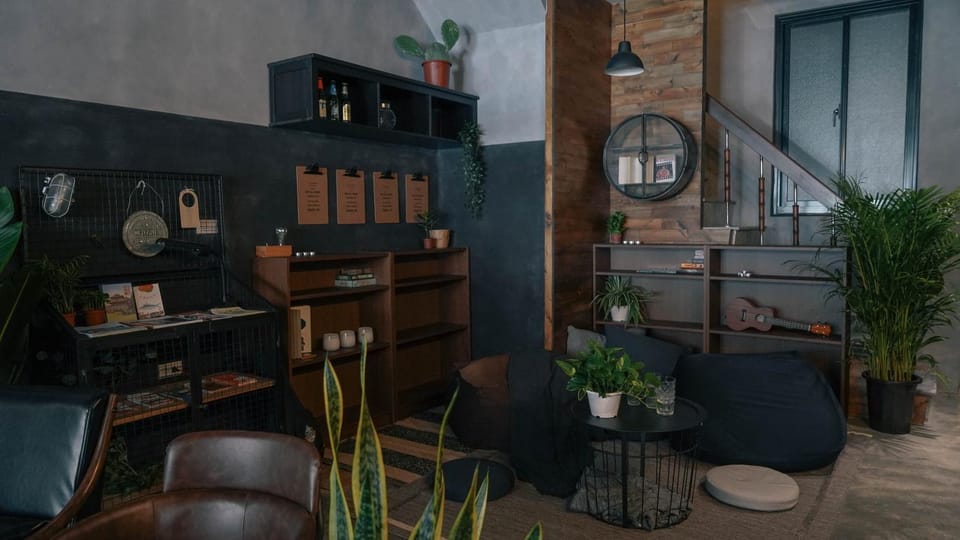 好趣旅店 How Chill Inn #風格設計民宿 #停車折抵 #可包棟 Vacation rental in Kaohsiung