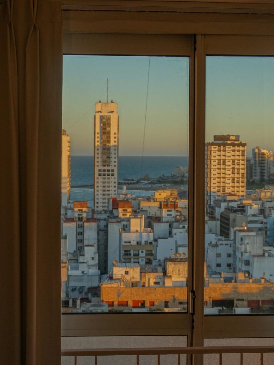 City view, Sea view