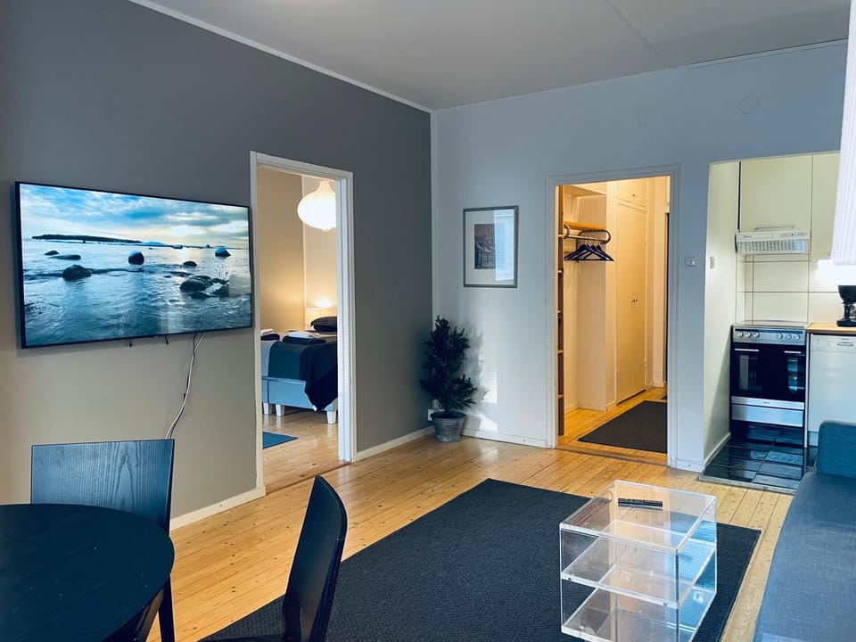 Kitchen or kitchenette, Living room
