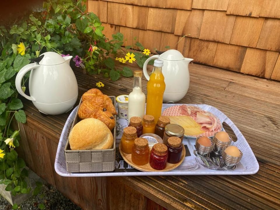 Breakfast, Continental breakfast