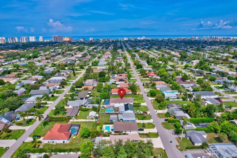 Timeless Sophistication Discover Coastal Chic Living House in Naples Park