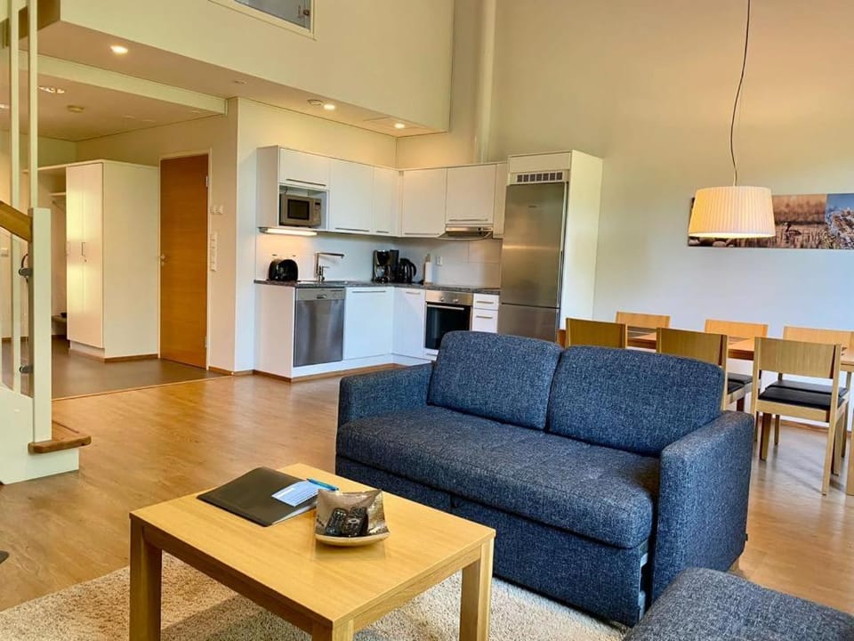 Kitchen or kitchenette, Living room