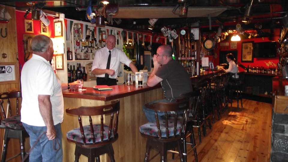 Decorative detail, Drinks