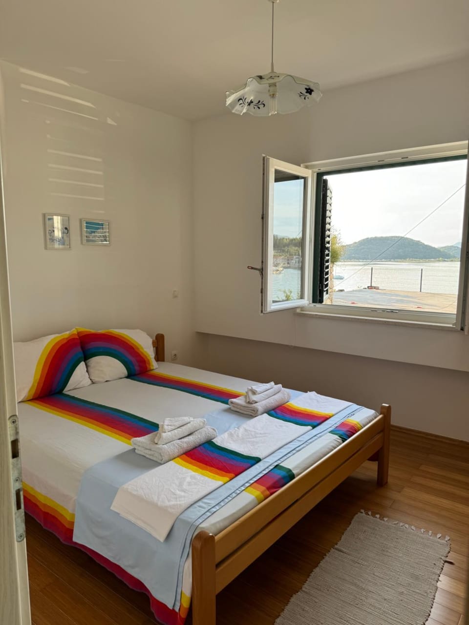 2 bed Comfy Gem: Functional, Ideal Location, Steps to the Beach Apartment in Dubrovnik-Neretva County