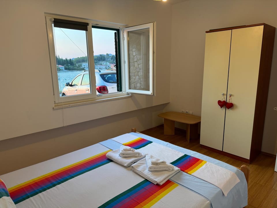 2 bed Comfy Gem: Functional, Ideal Location, Steps to the Beach Apartment in Dubrovnik-Neretva County
