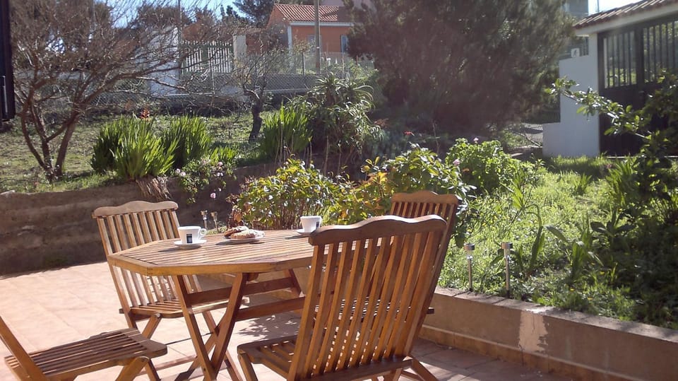 Patio, Off site, Day, Garden, Autumn