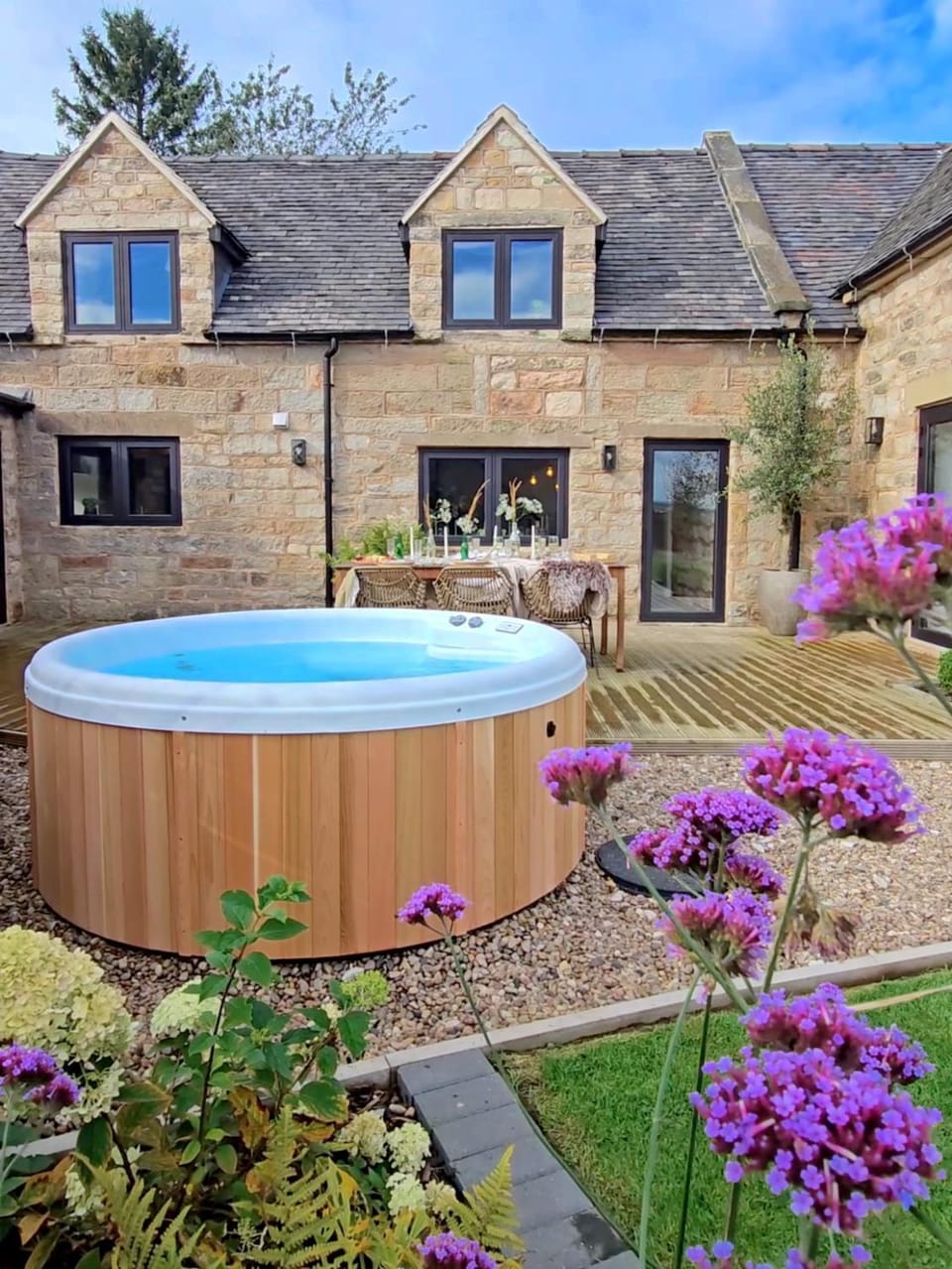 Hot Tub, Hot Tub