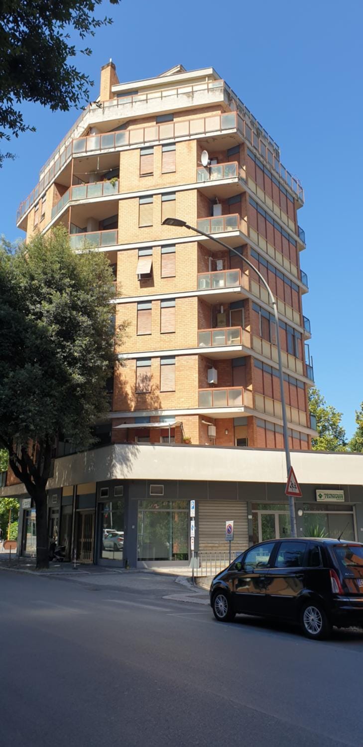 Property building, Location