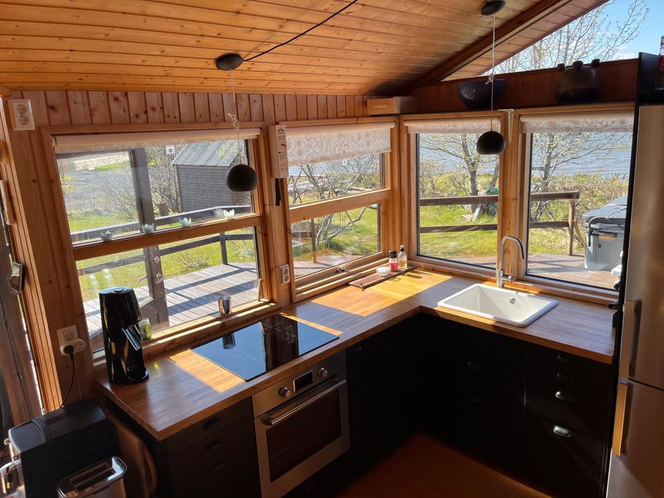 Natural landscape, Kitchen or kitchenette, pet friendly, stove