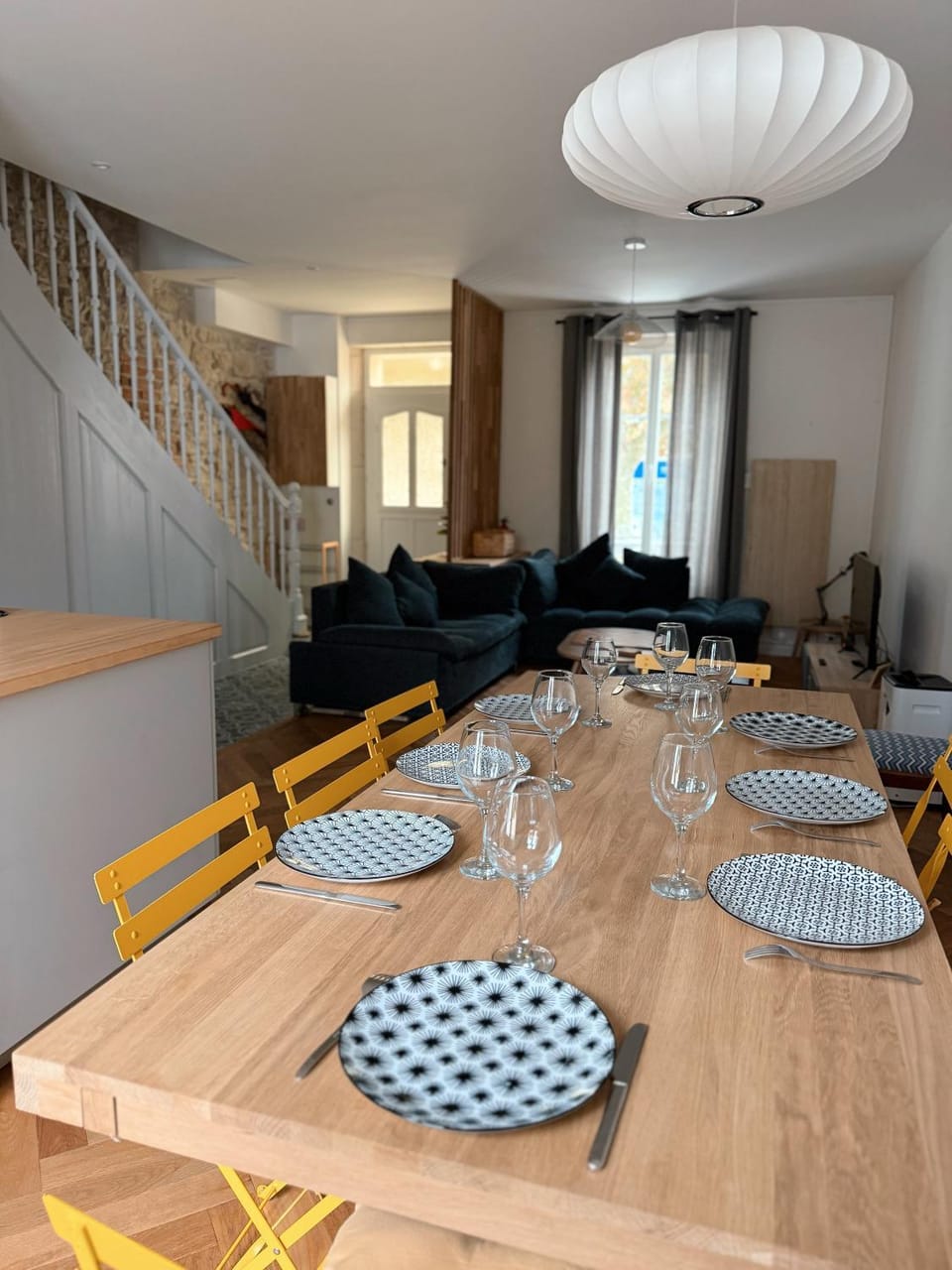 Communal lounge/ TV room, Living room, Seating area, Dinner