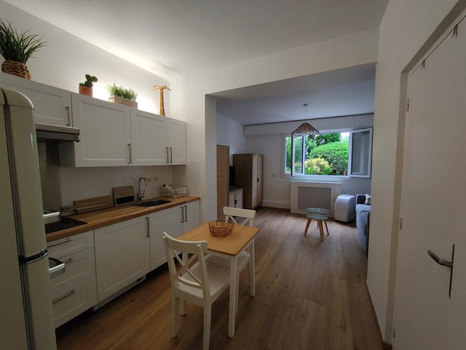 Studio Cap Martin Apartment in Roquebrune-Cap-Martin