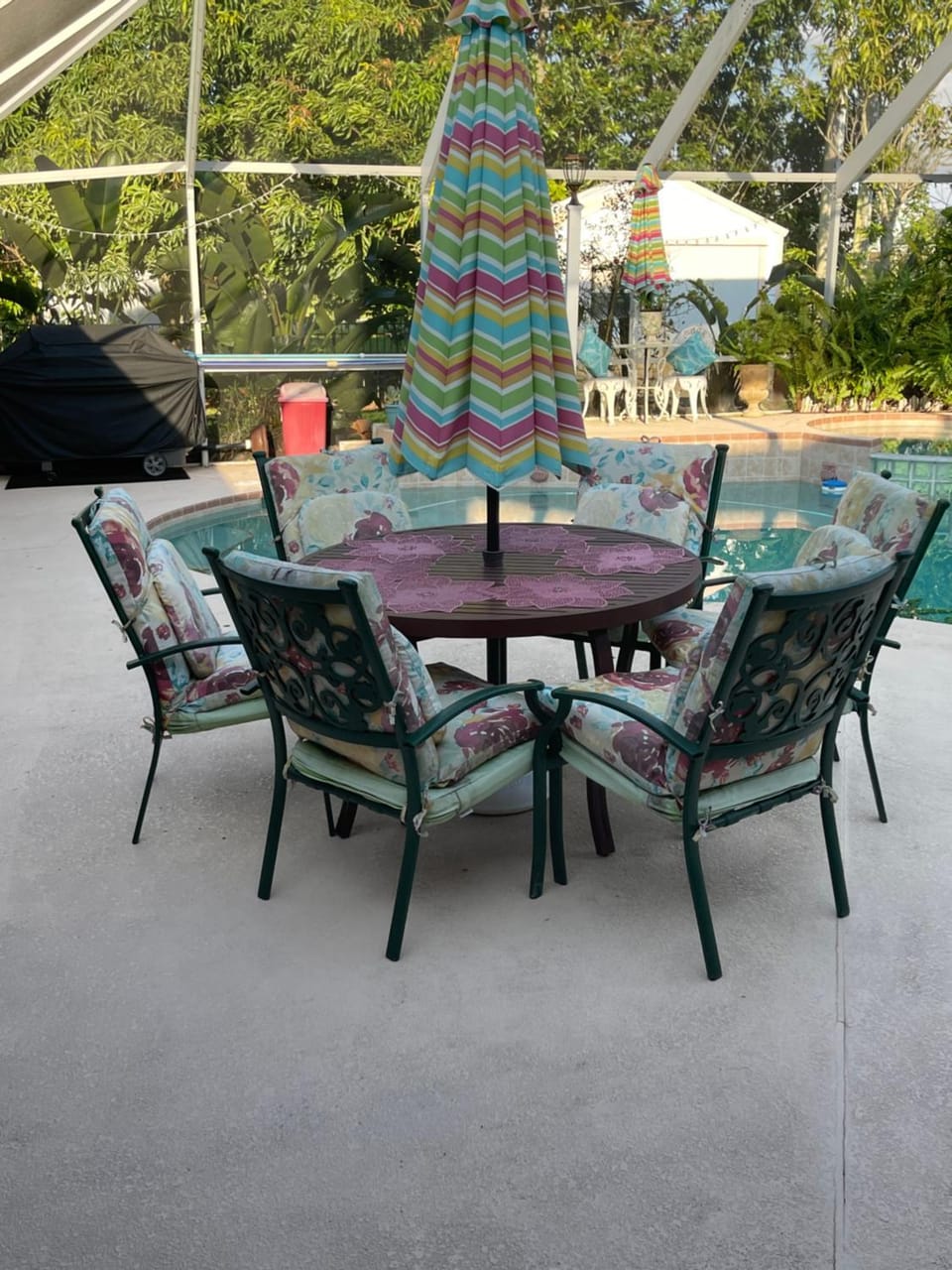Patio, Dining area