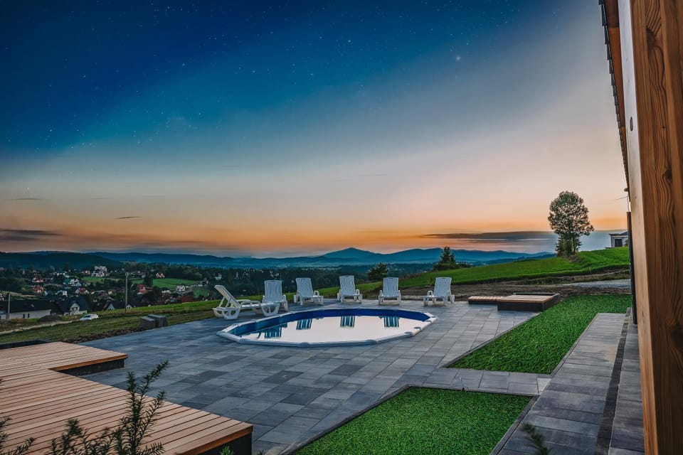 Garden, Garden view, Pool view, Swimming pool, Sunset, sunbed