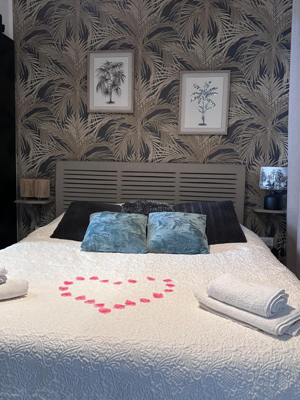Villa LCP Suite Romantique Nature avec Jacuzzi, Sauna & Hammam, Massage & Petit-Déjeuner en supplément Apartment in Flayosc