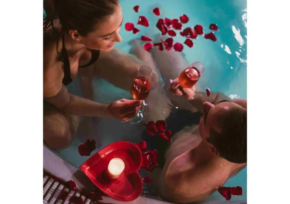 Villa LCP Évasion Romantique en Provence, Spa Privé en Option jacuzzi, sauna & hammam Apartment in Flayosc