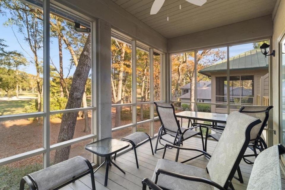 Pawleys Plantation Retreat Villa Deluxe Amenities House in South Carolina