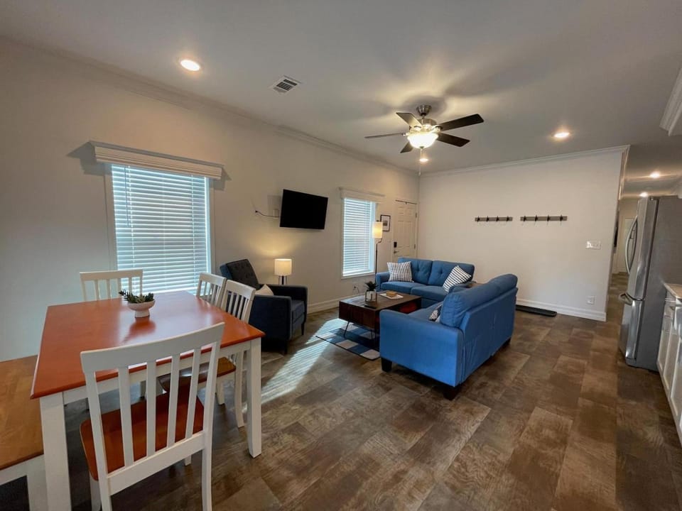 3Bed2Bath with Creek and Open Spaces Bed and Breakfast in La Plata County